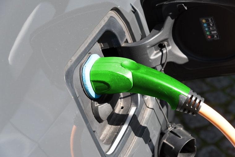 10 factors that would persuade a UK driver to buy an electric car